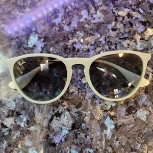 Ray-Ban sunglasses matte mint